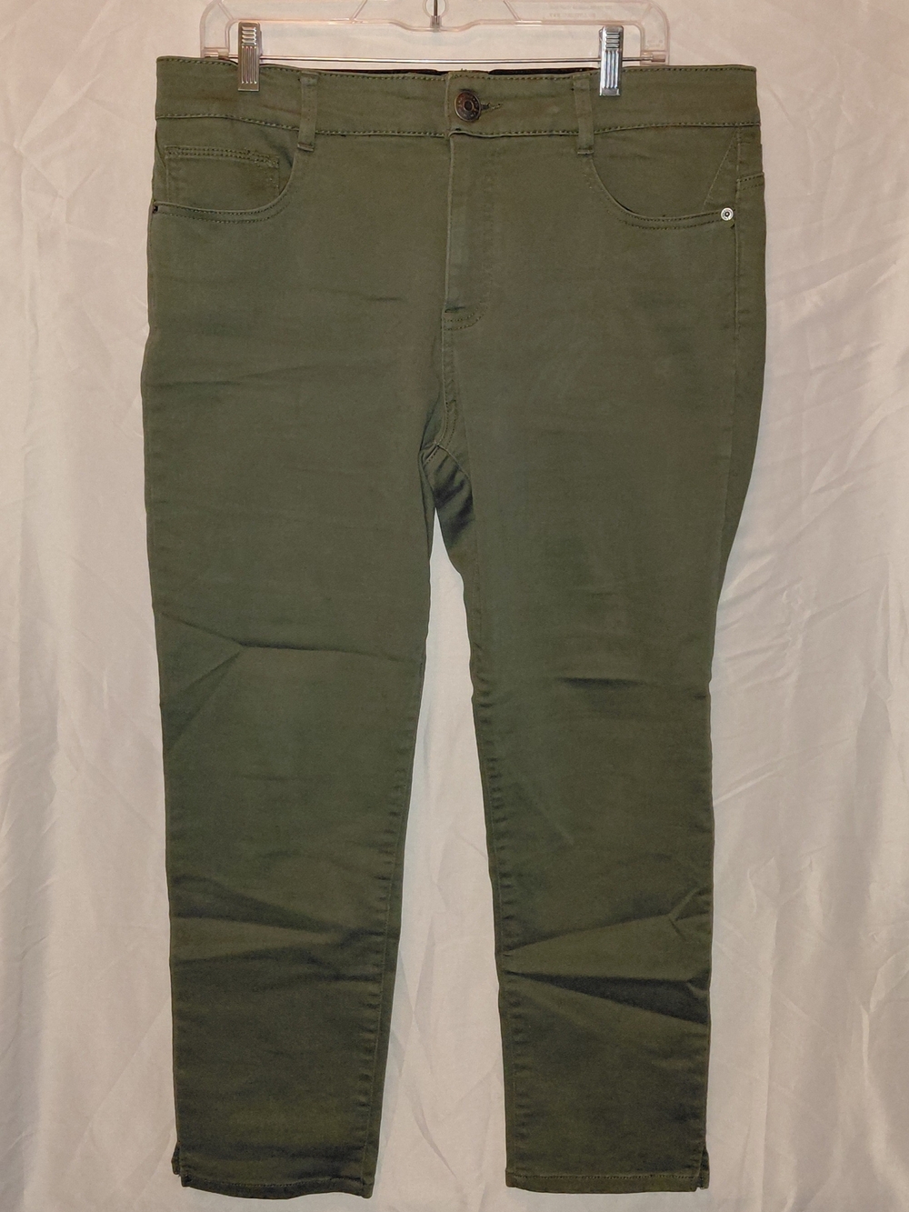 Bass Women's Straight Leg Pants in Olive Green #2473
